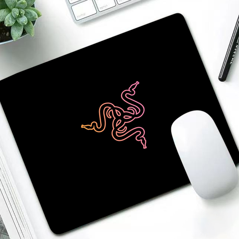 Pc Gaming Used - Razer Lüks Mouse Pad Anime Oyuncu